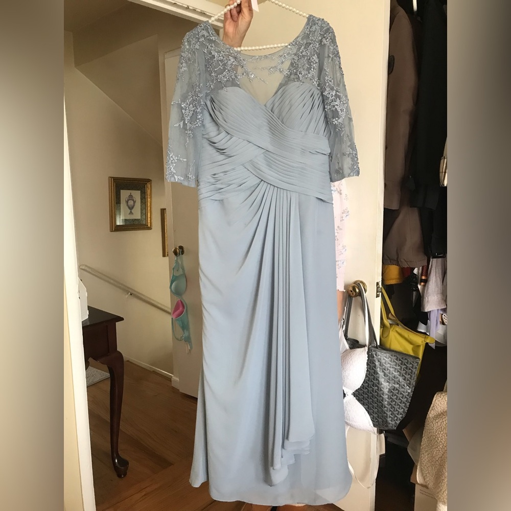 blue dress